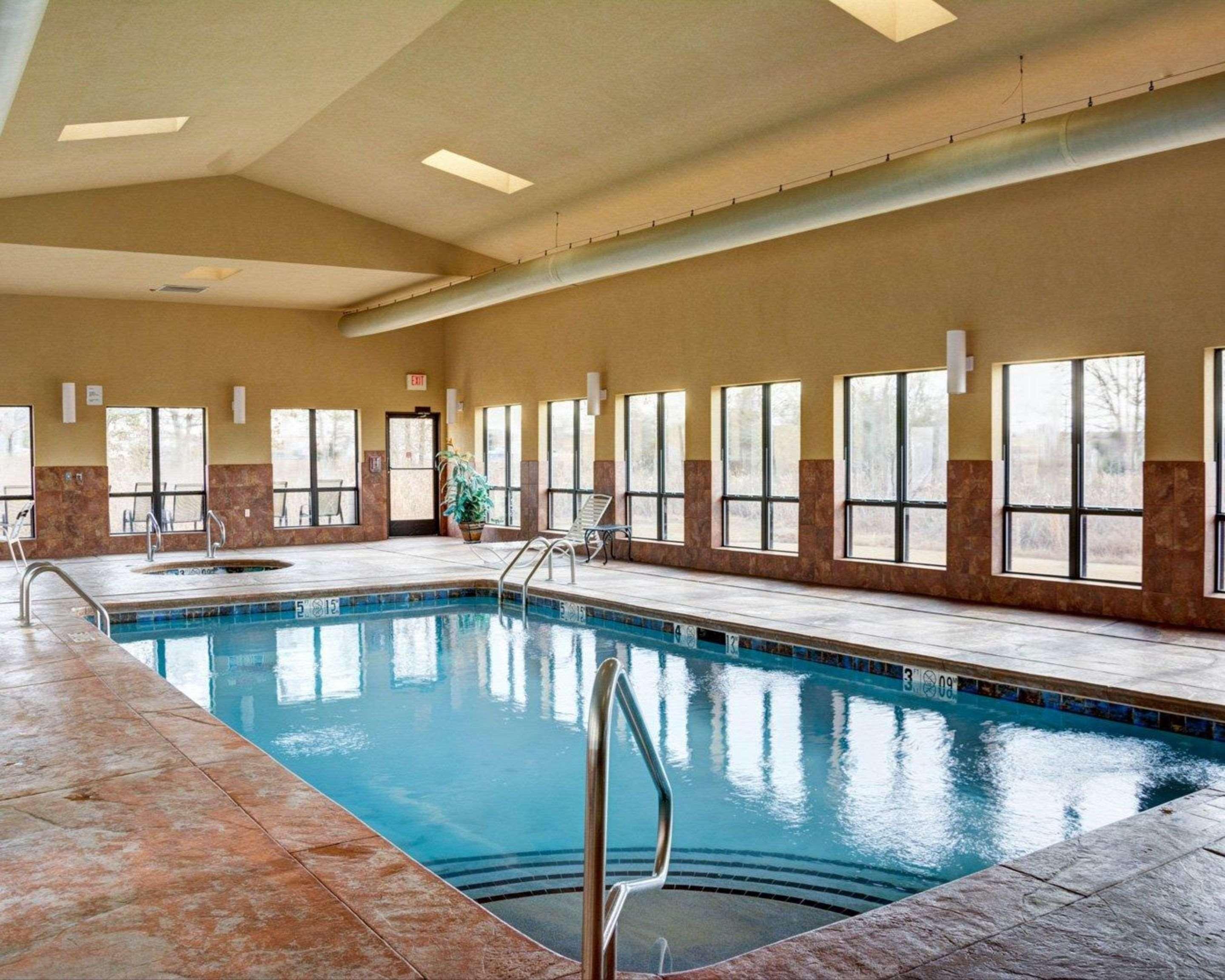 Comfort Inn & Suites Russellville I-40 Kültér fotó