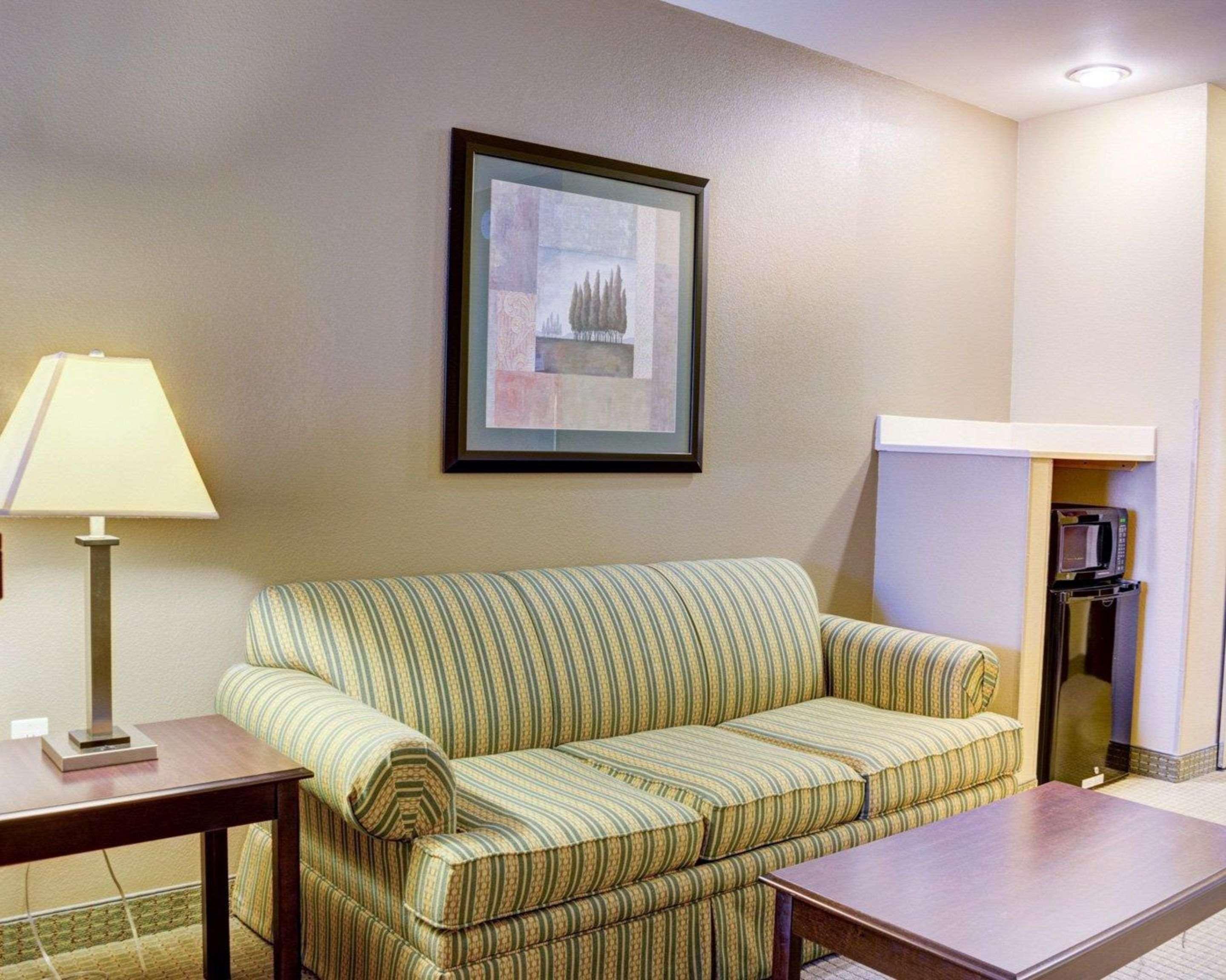 Comfort Inn & Suites Russellville I-40 Kültér fotó